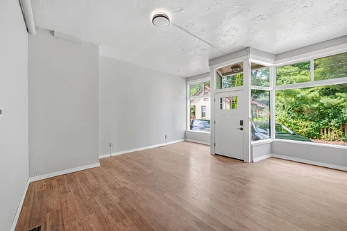 2483 Thurman Ave #1 Photo 1 2483 Thurman Ave #1 Photo 1