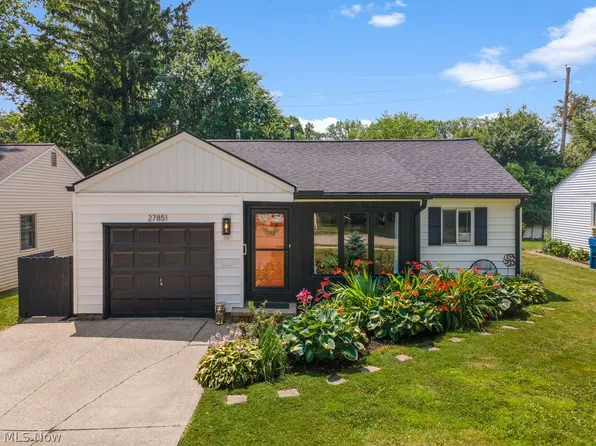 27851 Rexford Rd, Bay Village, OH 44140