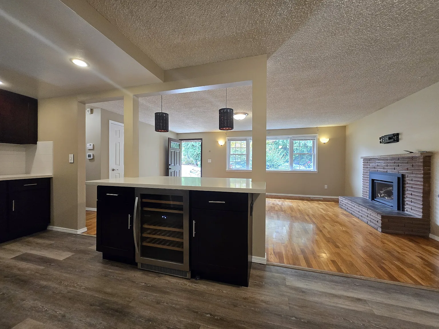 3 bed, 1440 sqft, $3,000 — Photo 3