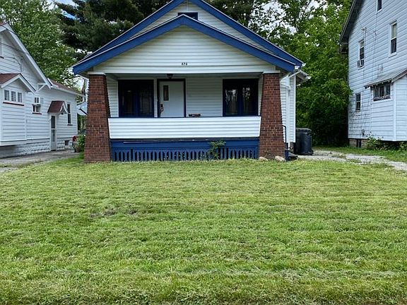 2nd image of 476 W Ravenwood Ave