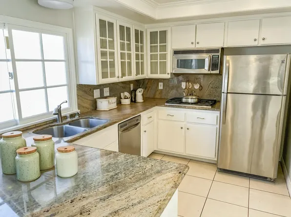 430 Vista Suerte, Newport Beach, CA 92660