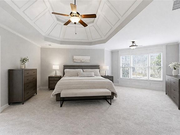 5th image of 810 Ravenstone Way