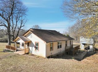 4052 Sutton Rd, Gainesville, GA 30506