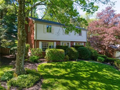 112 Woodshire Dr, Pittsburgh, PA, 15215