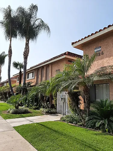 607 Casa de Seville Photo 1