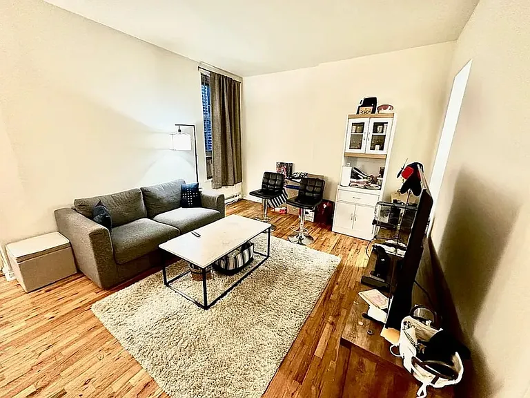 313 W 55th St #4R — Photo 1