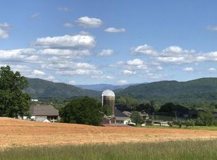 3119 Davis Ford Rd, Maryville, TN 37804