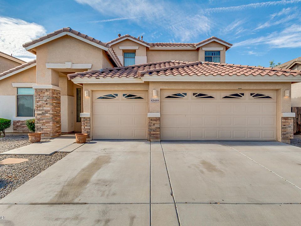 1st image of 43489 W Cydnee Dr