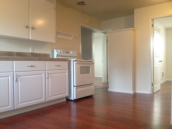 2nd image of 1751 E Whidbey Ave APT B1