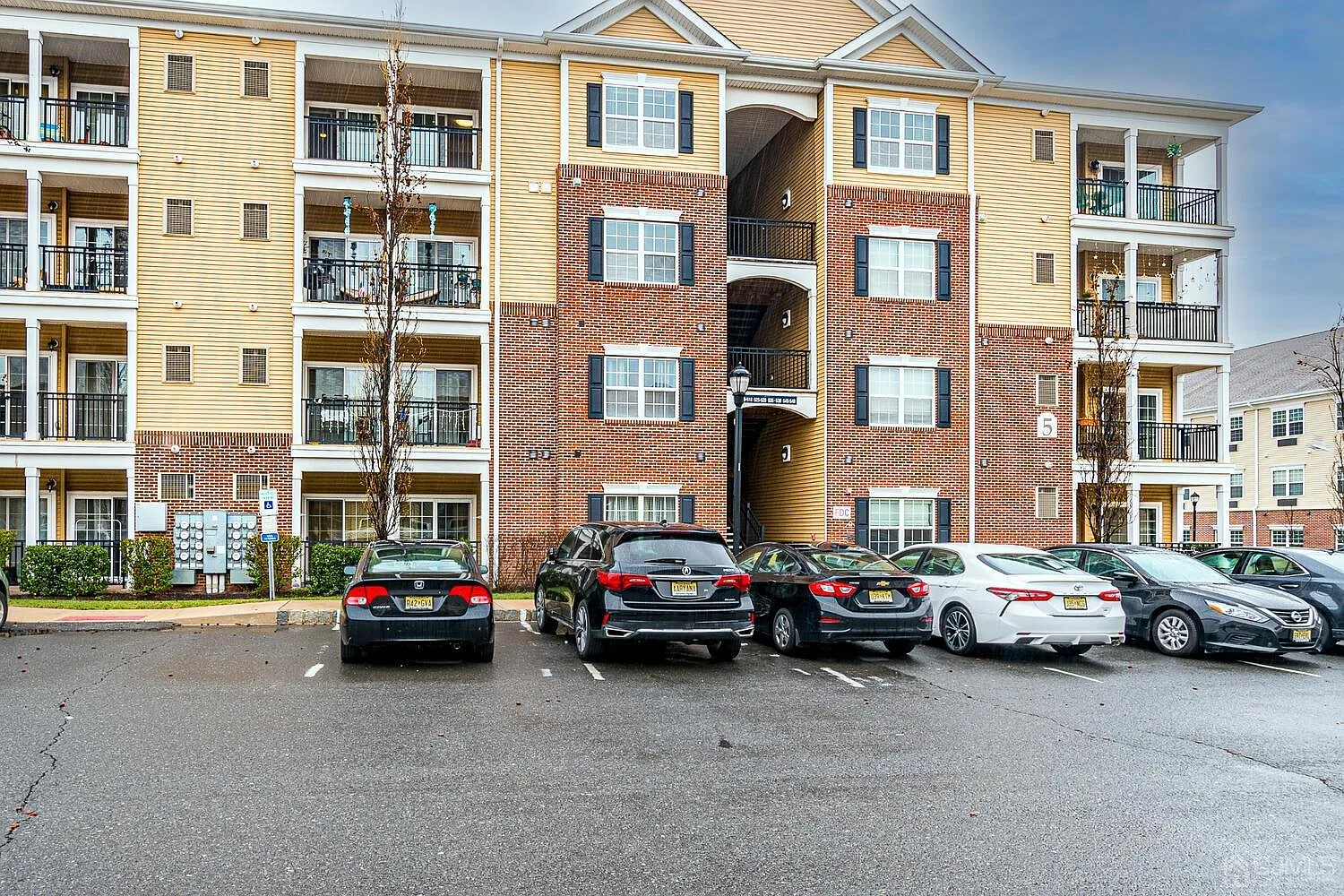 2 bed, 2.0 bath, 1146 sqft, $2,500 — Photo 2