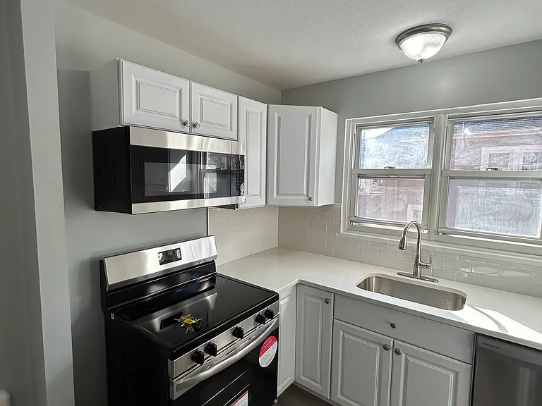 877 Farmington Ave #879-204 — Photo 1