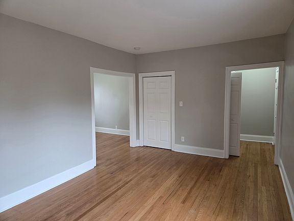 4th image of 811 Seward St APT 3N