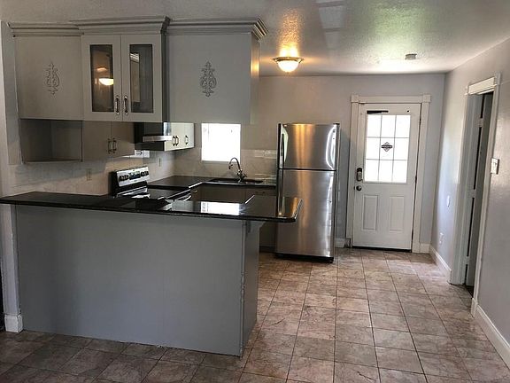 3rd image of 4329 Cochise Dr