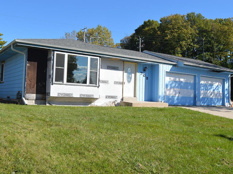 1st image of 702 Memorial DRIVE
