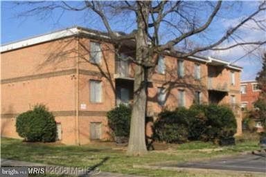 1st image of 8 W Monroe Ave APT 201