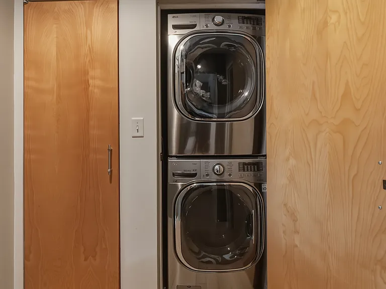 50 Athens St #2 — Photo 18