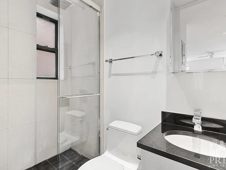 227 Waverly Pl #2A — Photo 13