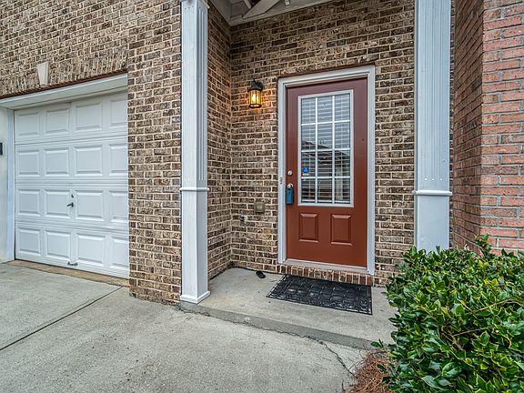 4th image of 2271 Hawks Bluff Trl