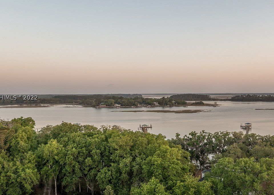1st image of 14 River Club Dr