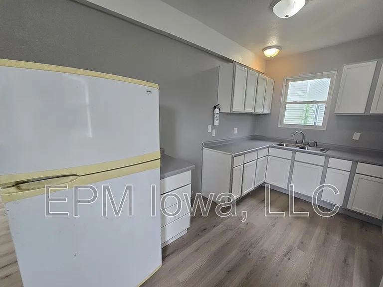 1527 4th Ave SE — Photo 10