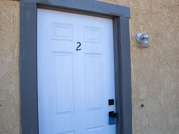 3rd image of 13915 Smoketree St APT 2
