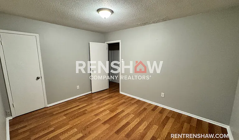 381 N Manassas St — Photo 10