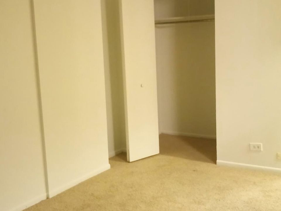 3 Large Closets in Unit