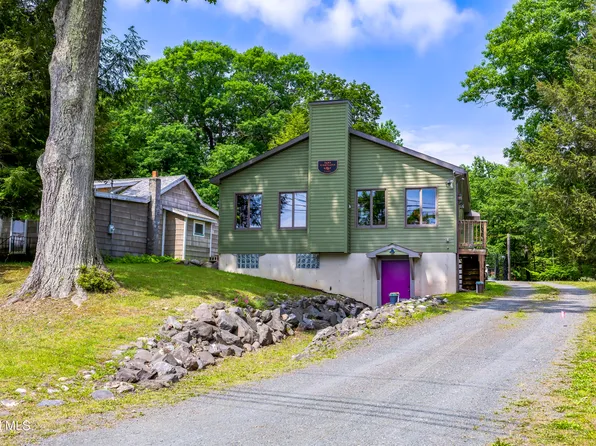 1187 Burden Lake Road, Averill Park, NY 12018