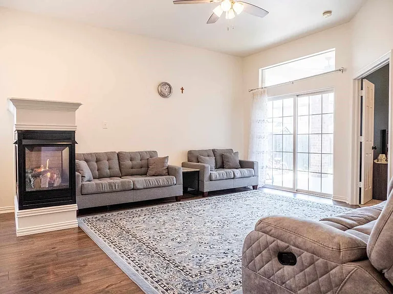 5528 Milford Dr — Photo 25