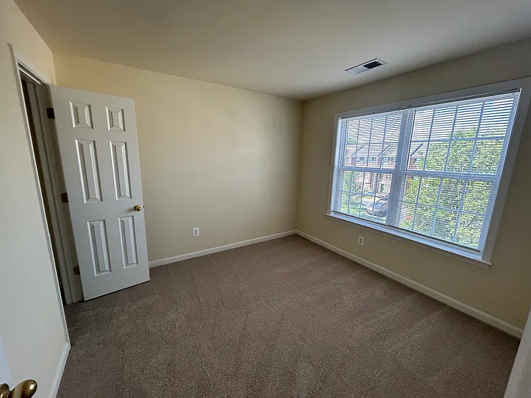 5509 Sacramento Mews Pl — Photo 13