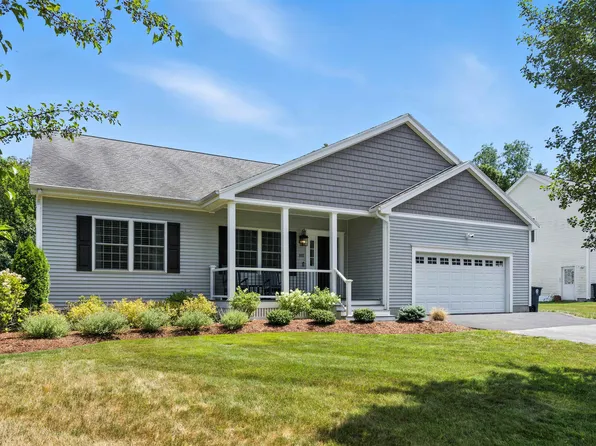 102 Cherrywood Drive, Nashua, NH 03062