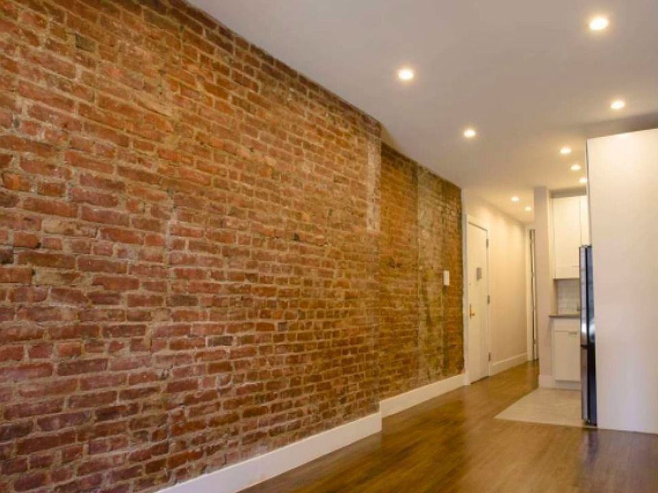 1st image of 121 Vermilyea Ave APT 1A
