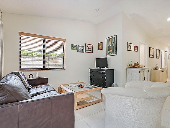 4th image of 21612 CASA MONTE Court