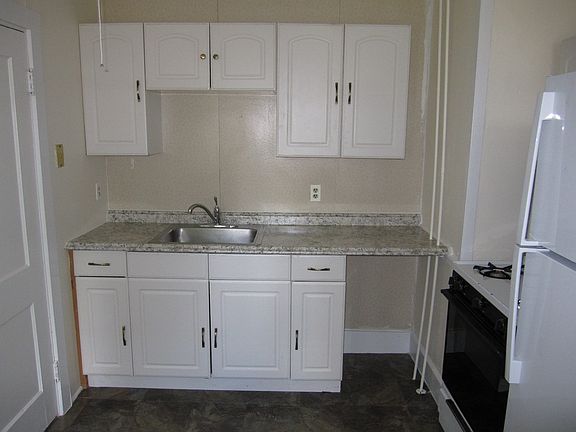 4th image of 179-181 Grant St