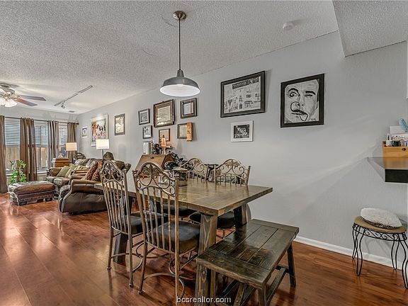 5th image of 4345 Carter Creek Pkwy APT 4