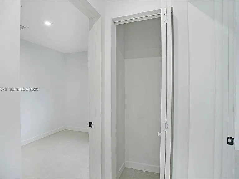 2230 N 62nd Ave — Photo 20