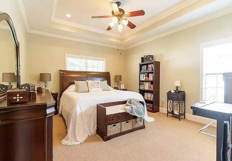 612 Barnside Ln — Photo 10