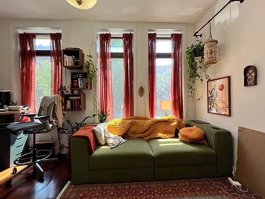 Rented by Massada Home Sales Inc | media 20