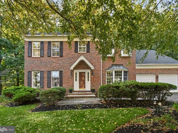 153 Mountain Oaks Rd, Yardley, PA 19067