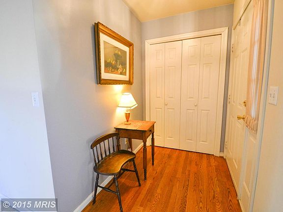 3rd image of 4859 Mariners Ct