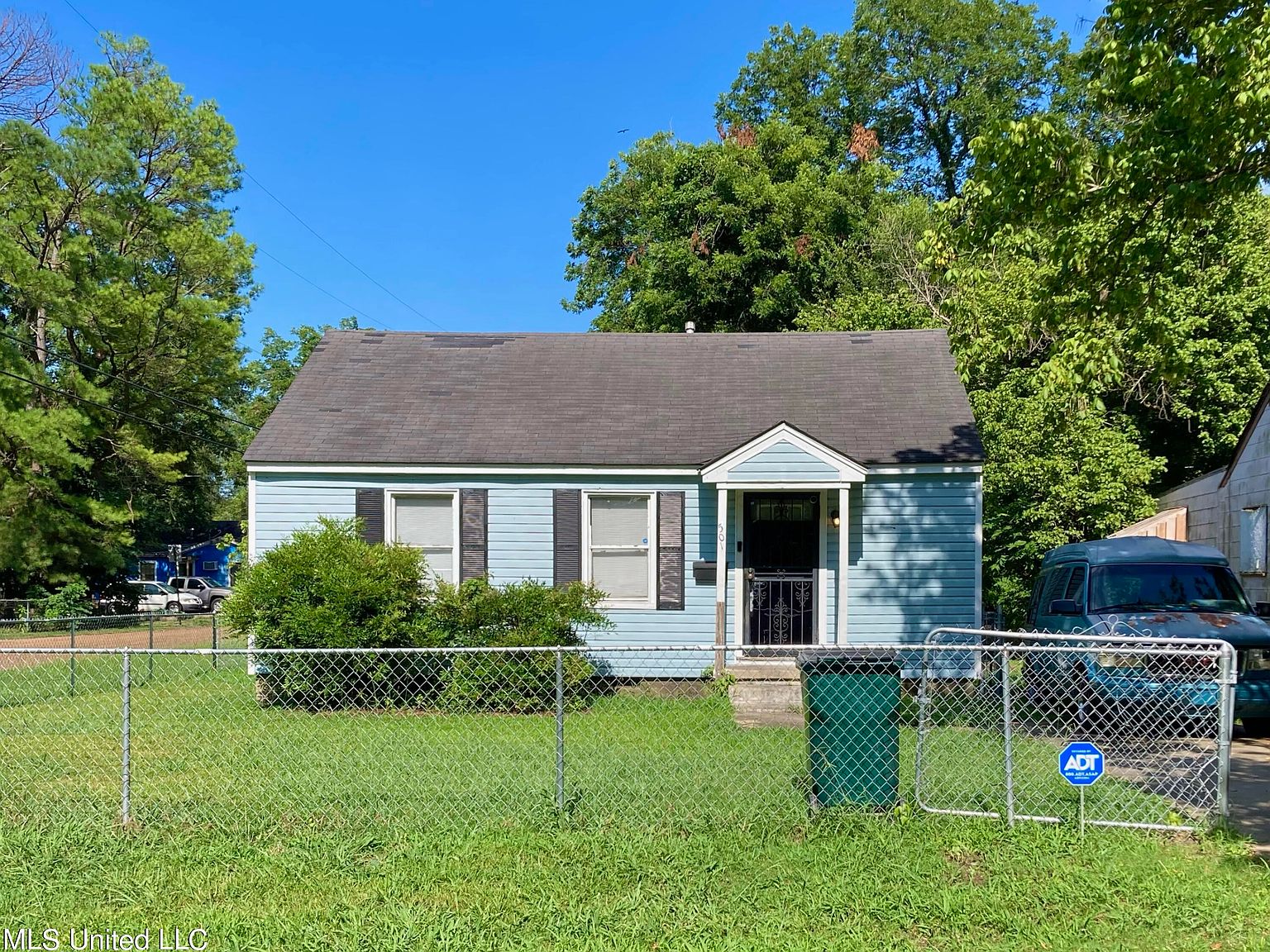 501 Kenny St, Greenwood, MS 38930 | Zillow