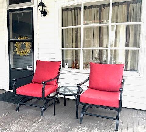 3rd image of 4556 Upper Rd