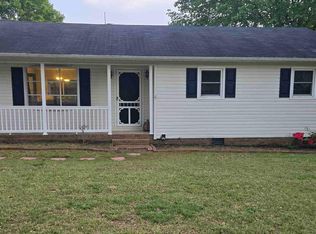 109 Hazel Dr, Boiling Springs, SC 29316