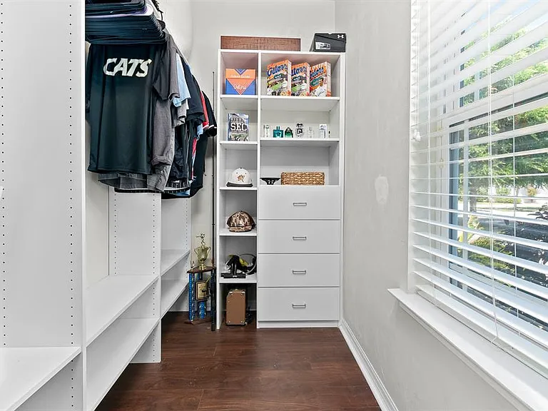 7916 SW 80th Dr — Photo 32