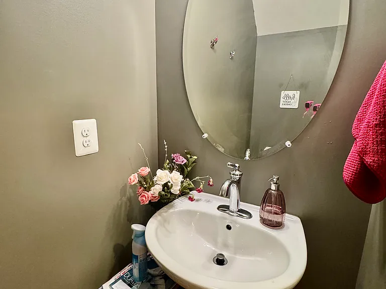 1447 Trafalgar Ln — Photo 7