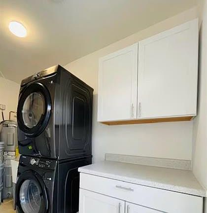 4th image of 3004 SE 4th Ave #3004
