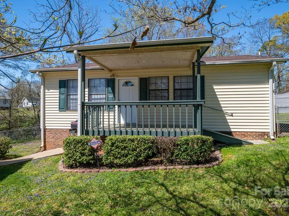 300 Bell St #80, Mount Holly, NC 28120