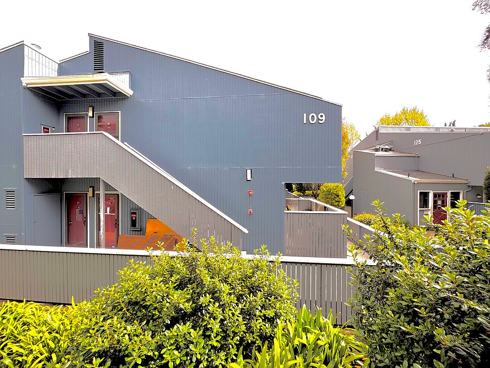 Building 109, Unit G on 2nd floor