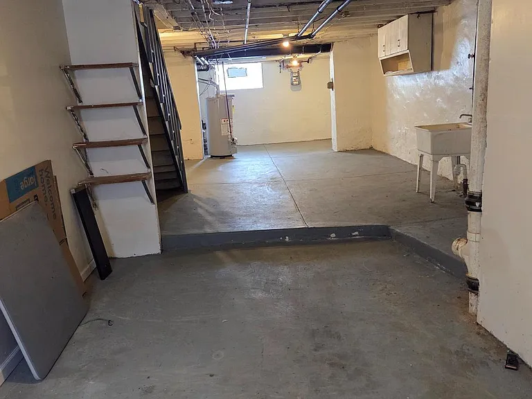 4013 Creston St — Photo 12