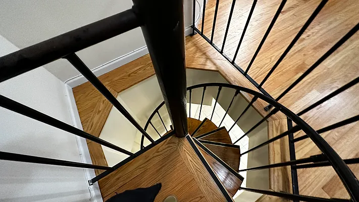 Rented by HOLTON REAL ESTATE INC. | media 24